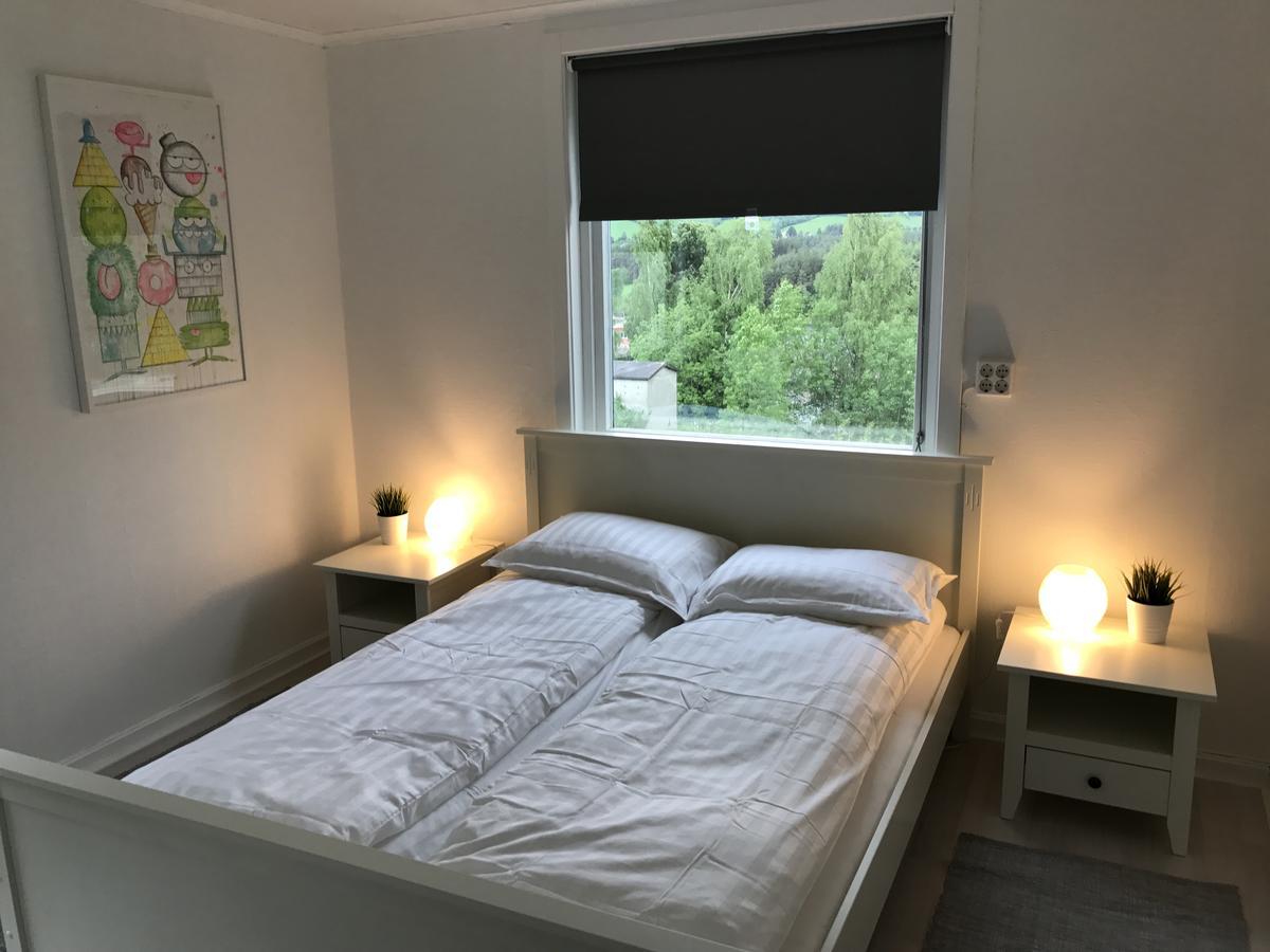 Vinstra Hostel Екстер'єр фото